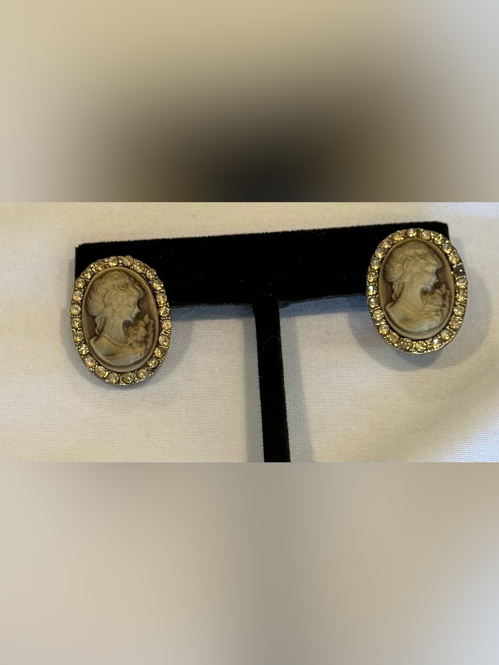 Vintage Style Cameo Oval Stud Earrings with Rhinestone Halo - Beige